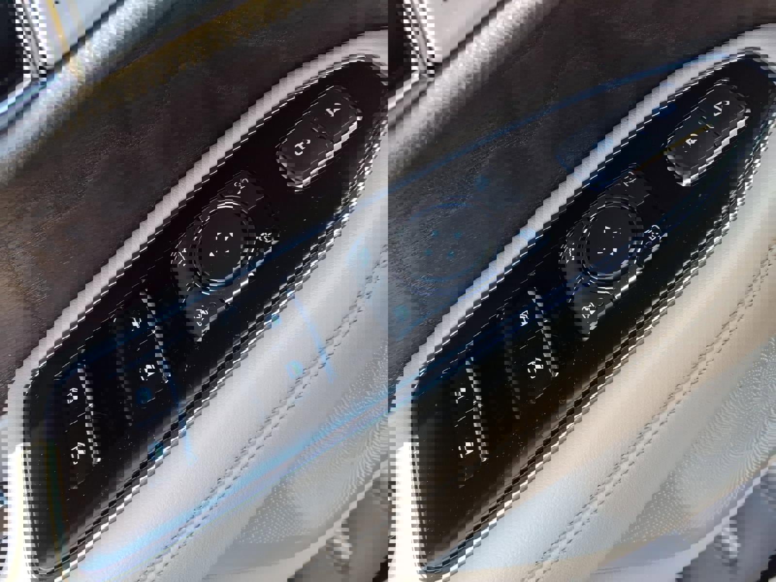 Used 2023 Lincoln Navigator Reserve image 15