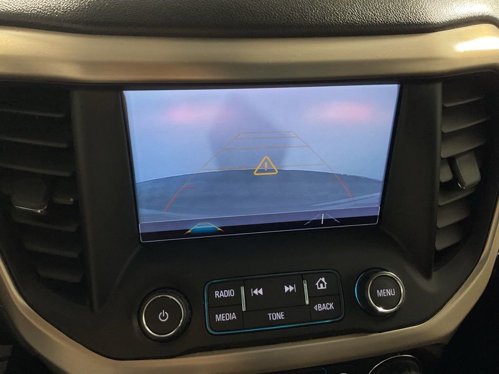 Used 2019 GMC Acadia Denali image 3