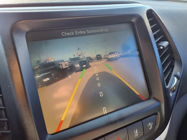 Used 2014 Jeep Cherokee Limited w/ Technology Group FWD image 19