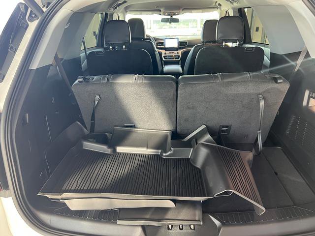 Used 2022 Ford Explorer XLT w/ Equipment Group 202A image 22