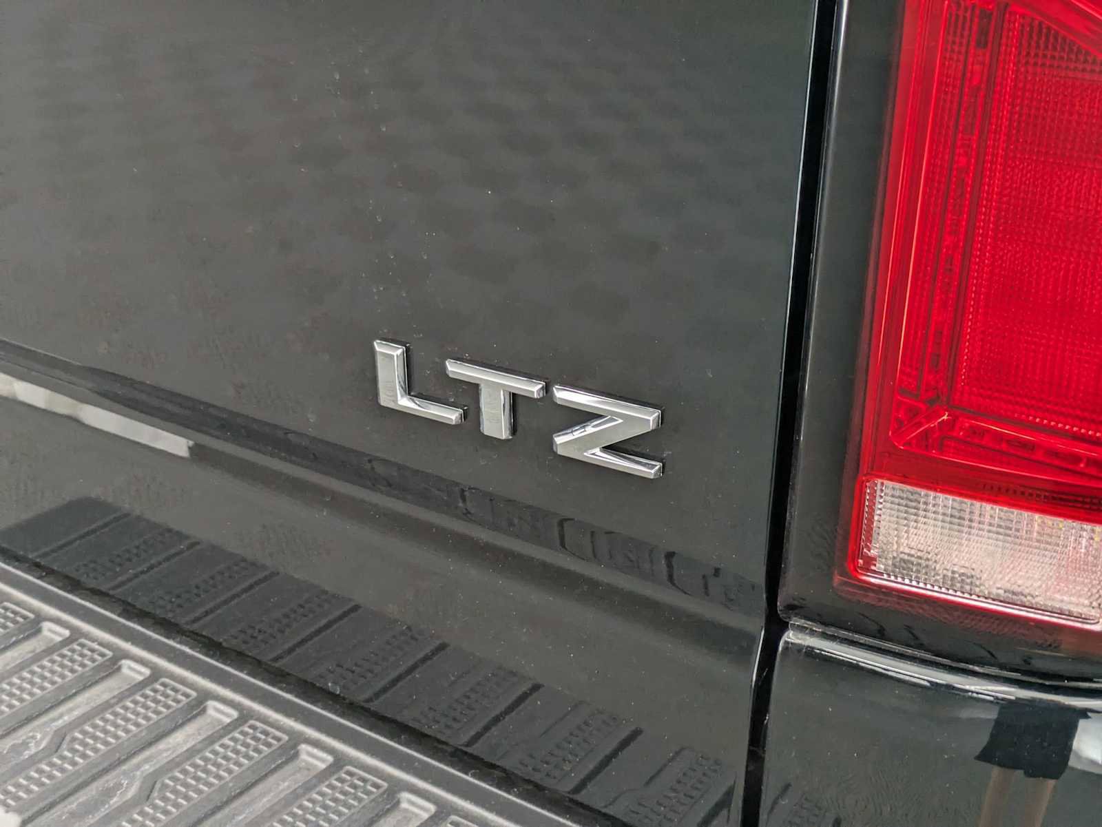 New 2026 Chevrolet Silverado 3500 LTZ w/ LTZ Plus Package AWD/4WD image 14