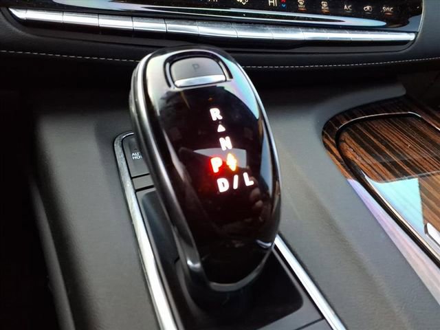 Used 2024 Cadillac Escalade ESV Premium Luxury w/ Performance Package image 23