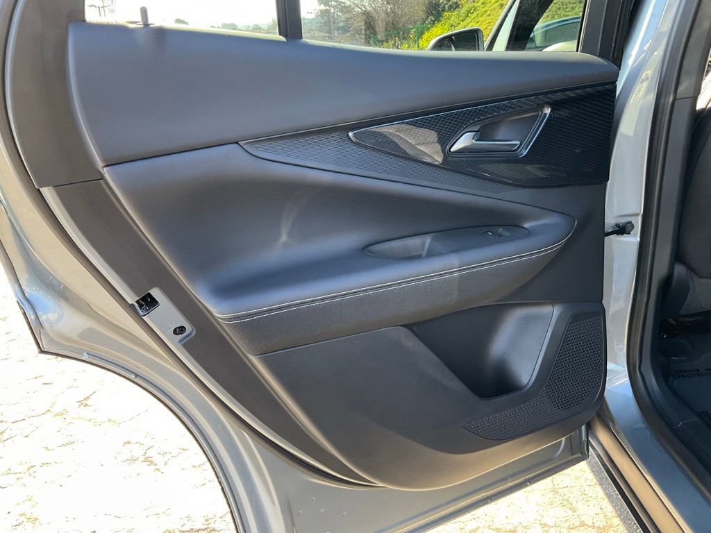 Used 2025 Chevrolet Blazer EV LT image 33