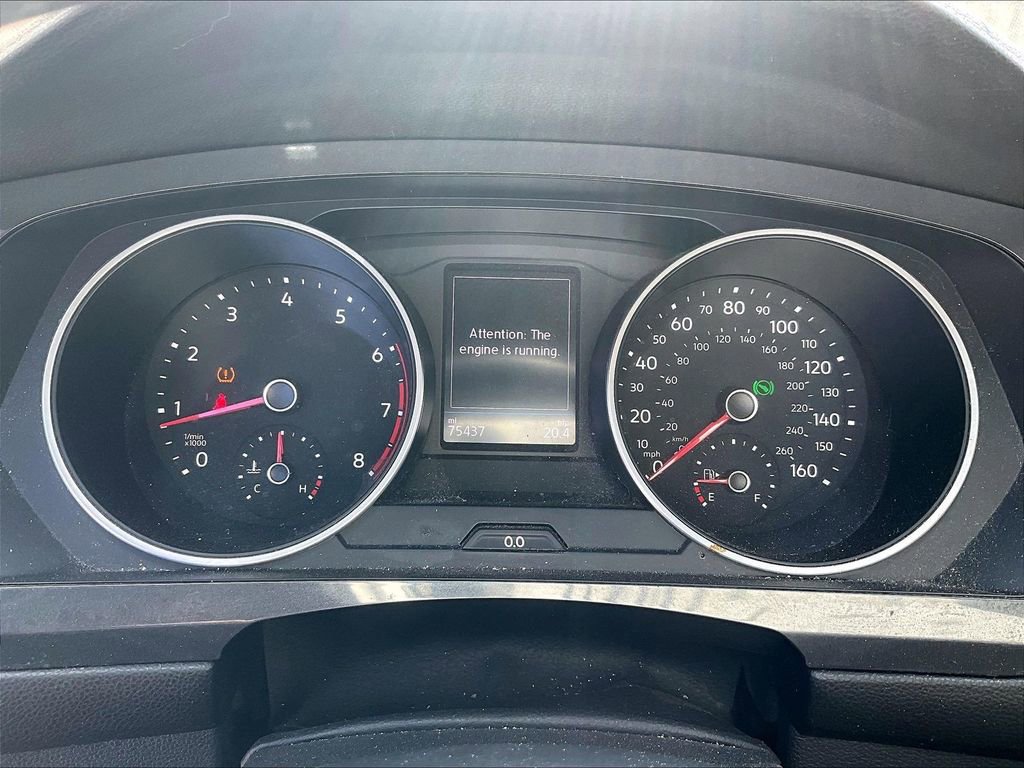 Used 2020 Volkswagen Tiguan SE image 18