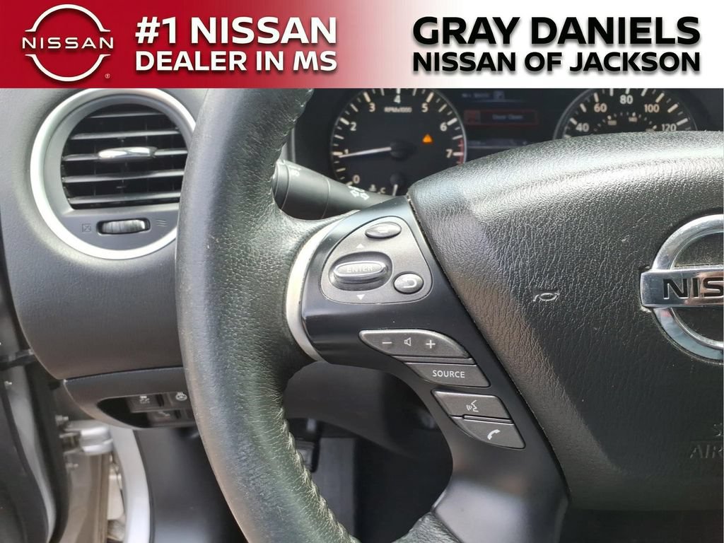 Used 2017 Nissan Pathfinder SL w/ SL Tech Package AWD/4WD image 14