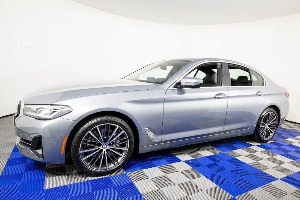 Used 2023 BMW 540i w/ Convenience Package image 1