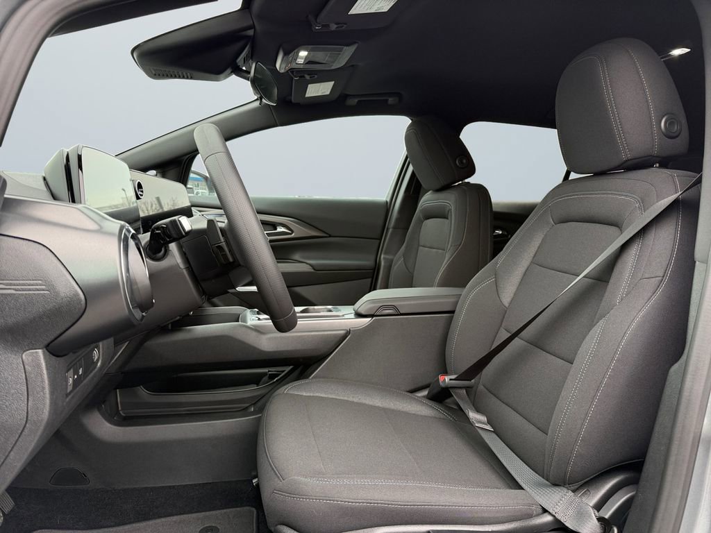 New 2026 Chevrolet Equinox EV LT w/ LPO, Blackout Package image 9