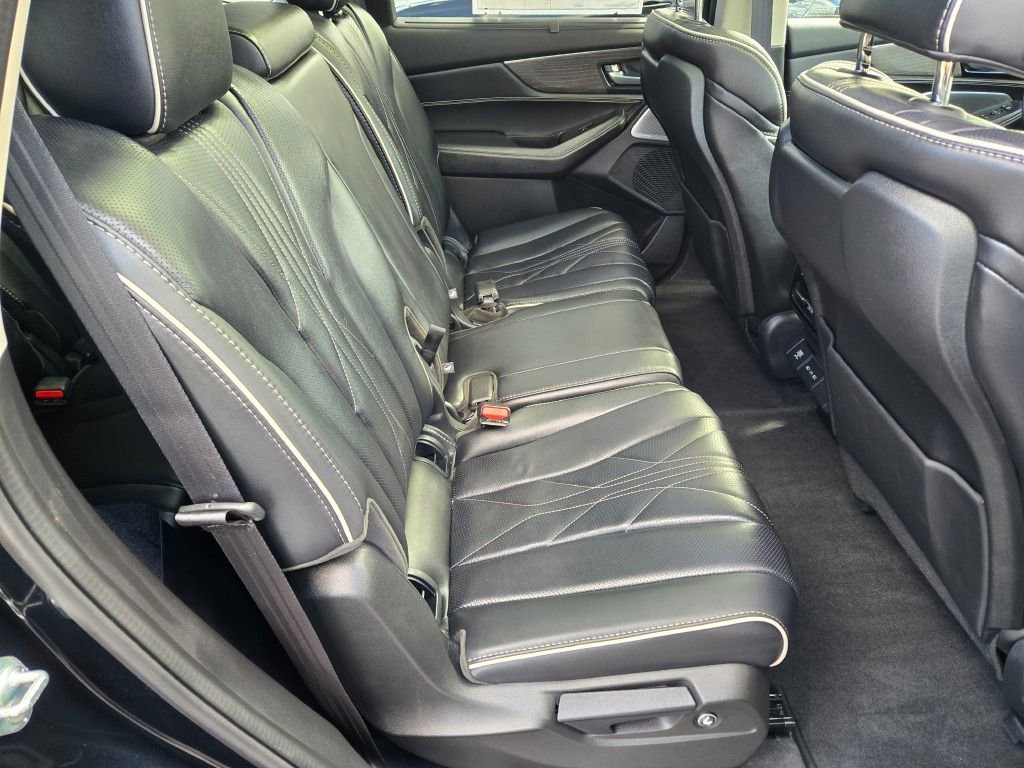 Certified 2026 Acura MDX SH-AWD w/ Advance Package image 15