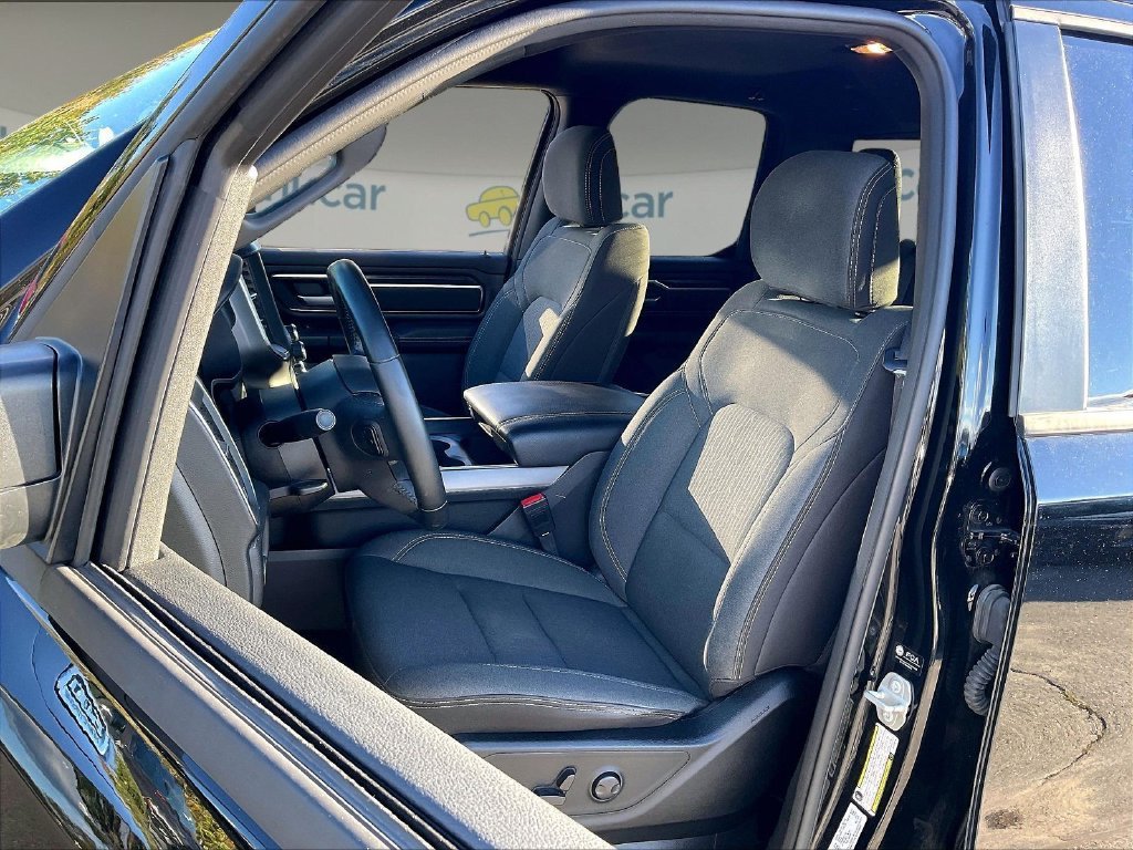 Used 2024 RAM 1500 Big Horn AWD/4WD image 9