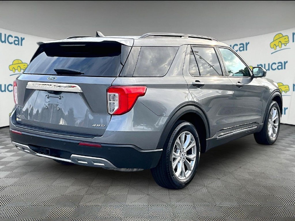 Used 2023 Ford Explorer XLT w/ Equipment Group 202A AWD/4WD image 6