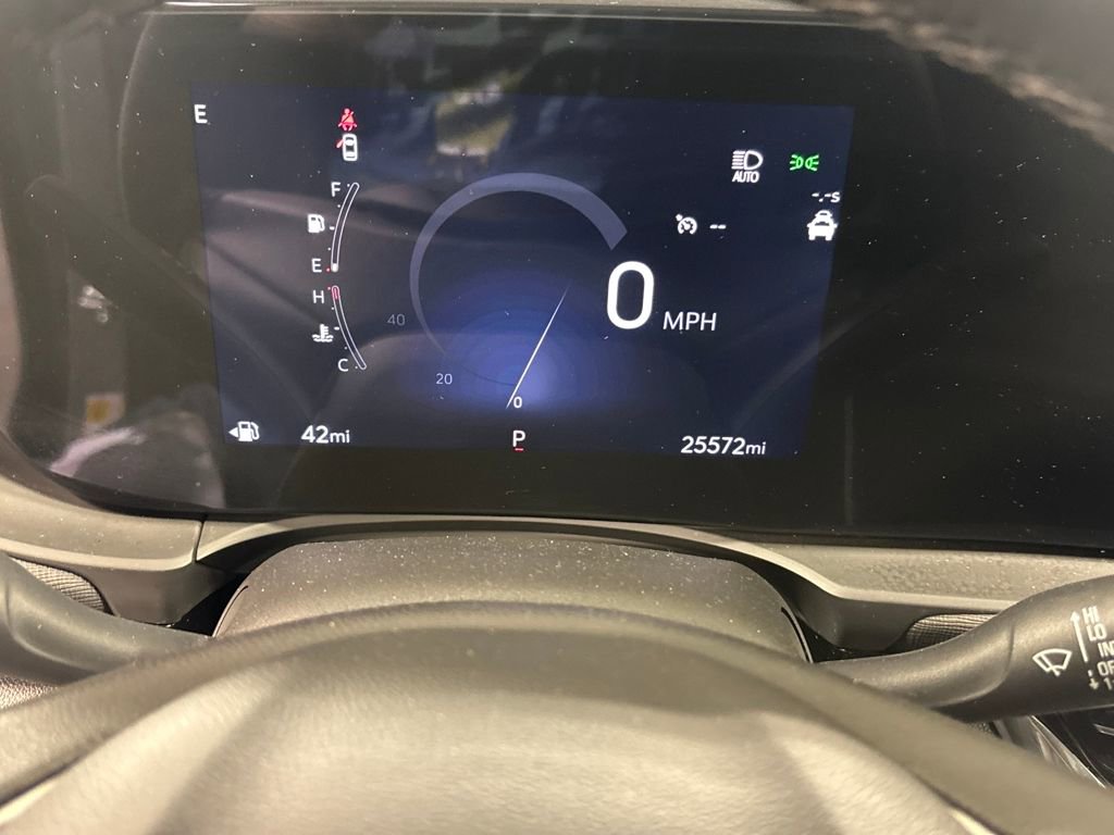 Used 2025 Buick Envista Sport Touring image 28