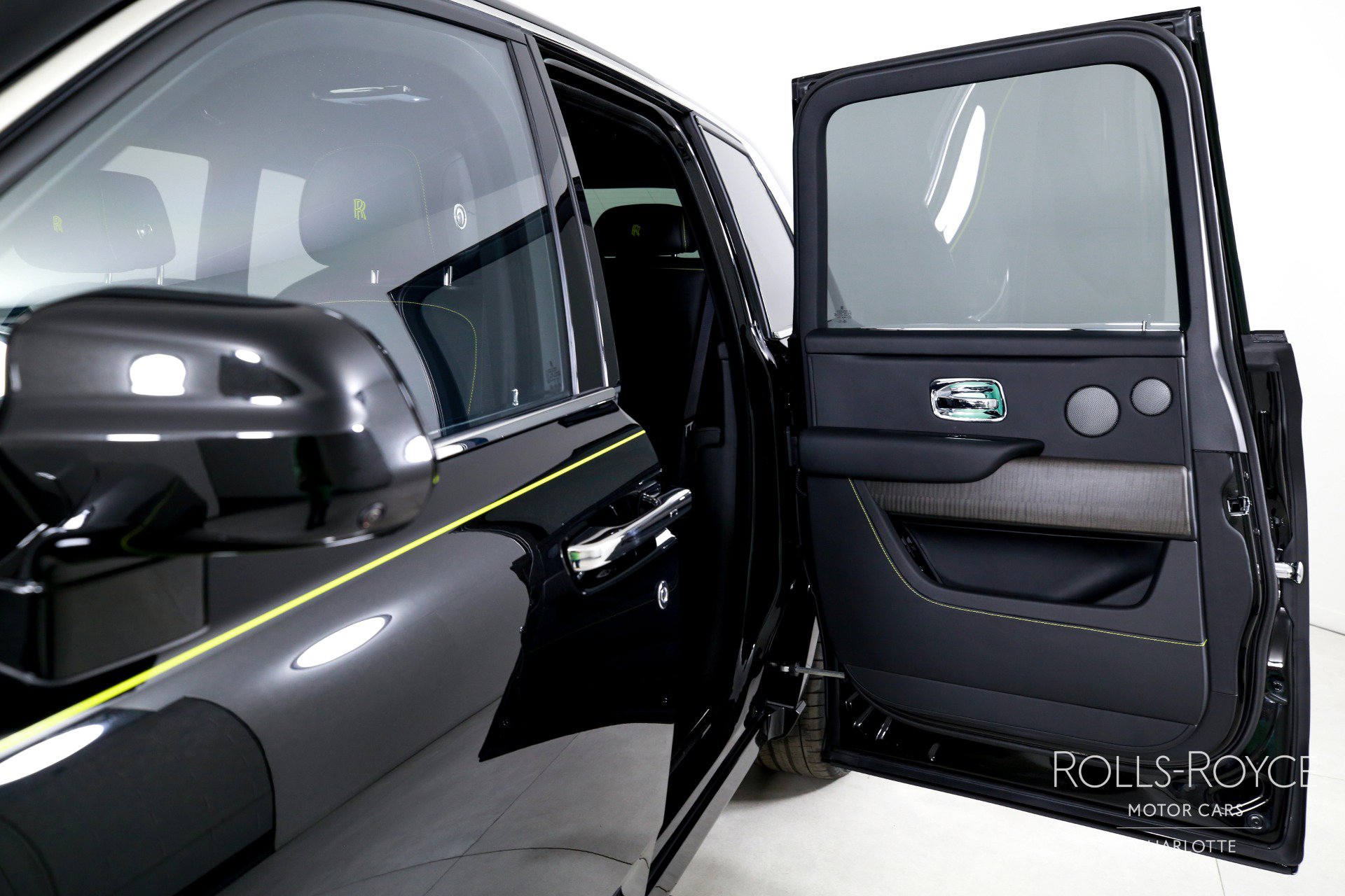 New 2026 Rolls-Royce Cullinan image 18