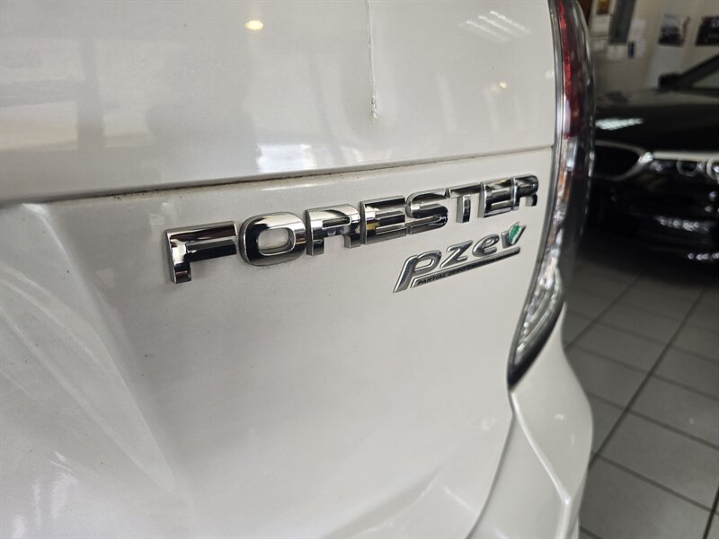 Used 2012 Subaru Forester 2.5X Touring AWD/4WD image 31