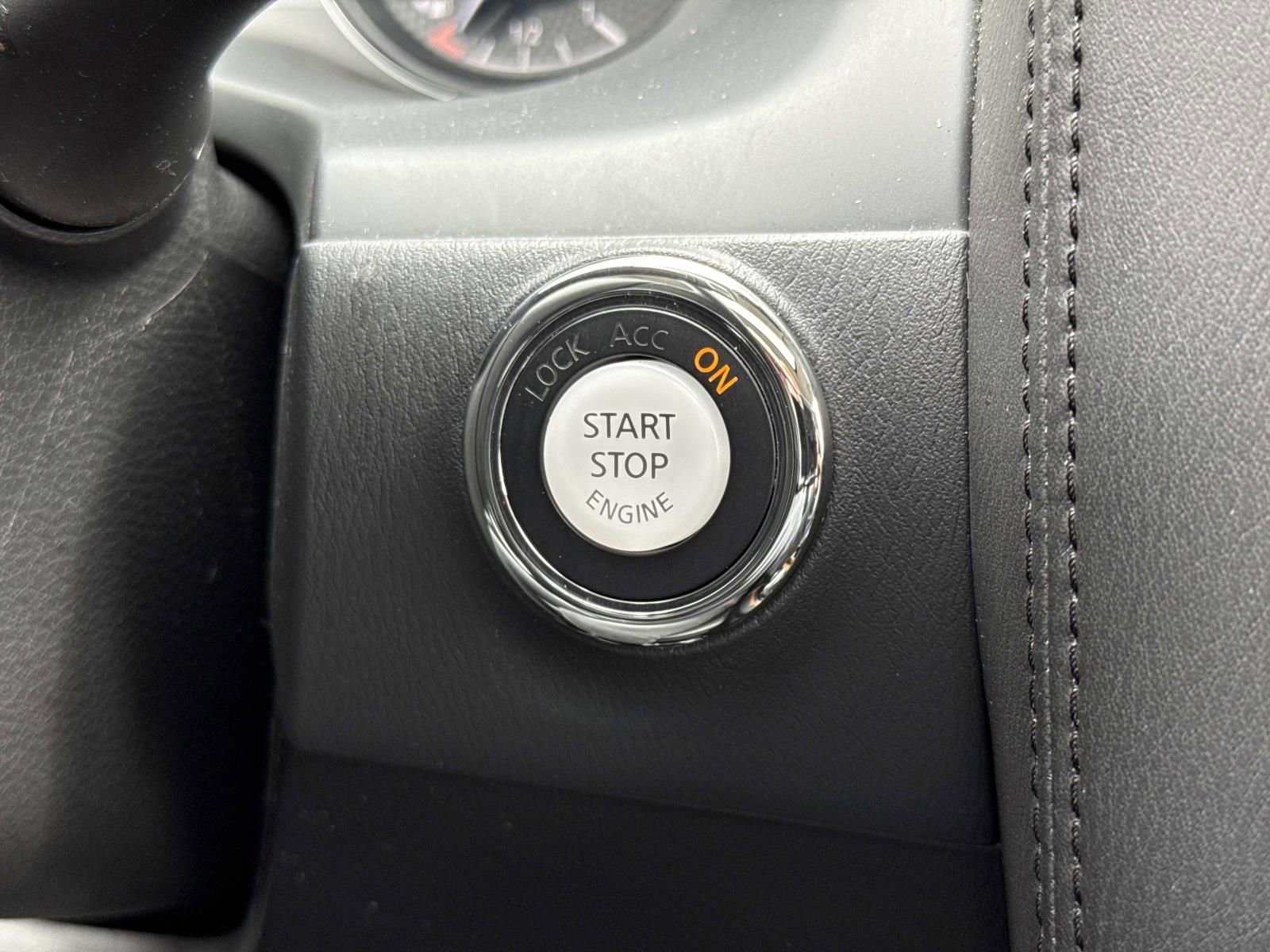 Used 2024 Nissan Armada SL w/ Captain's Chairs Package image 20