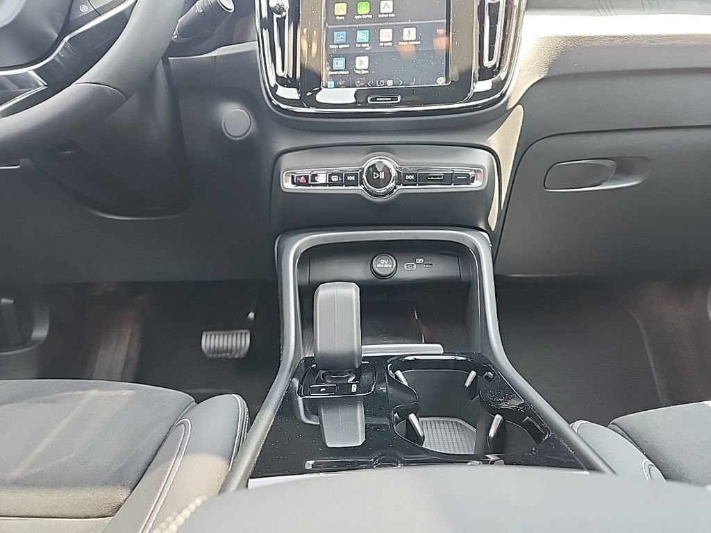 Certified 2024 Volvo XC40 Recharge Ultimate AWD/4WD image 36