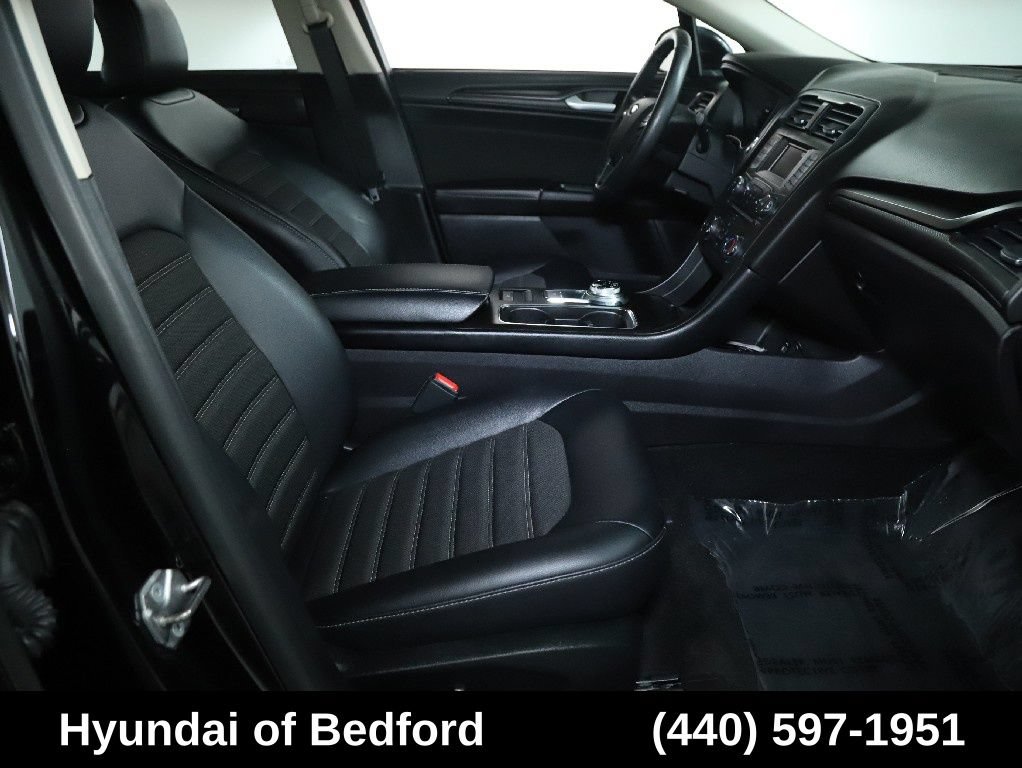 Used 2018 Ford Fusion SE w/ Equipment Group 201A FWD image 34
