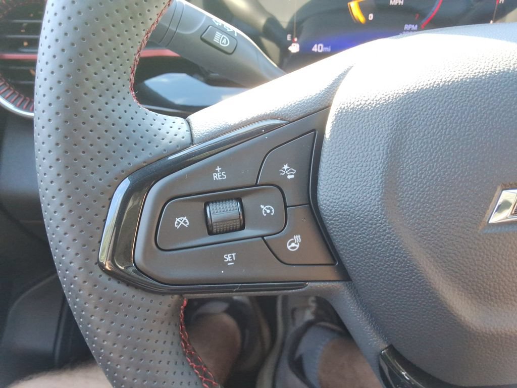 New 2026 Chevrolet Trax RS w/ Sunroof Package FWD image 26