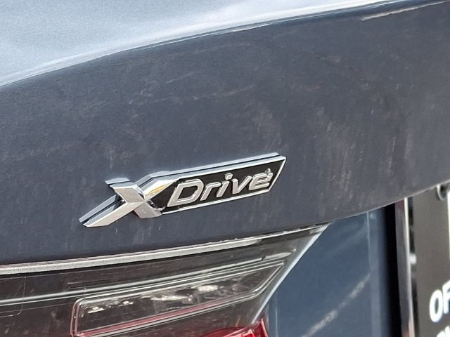 New 2026 BMW 330i xDrive Sedan w/ Premium Package AWD/4WD image 21