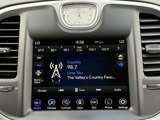 Used 2022 Chrysler 300 Touring L w/ Popular Equipment Group AWD/4WD image 12