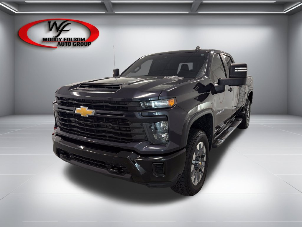 Used 2024 Chevrolet Silverado 2500 Custom w/ Custom Value Package AWD/4WD image 2