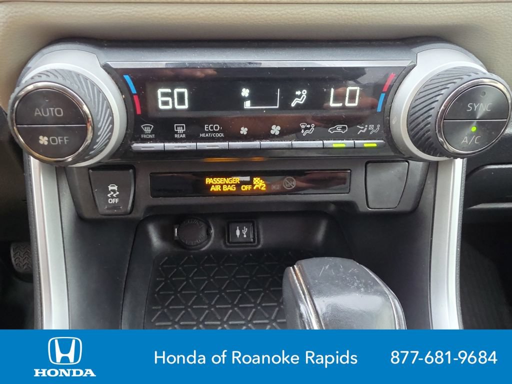 Used 2019 Toyota RAV4 XLE Premium FWD image 25