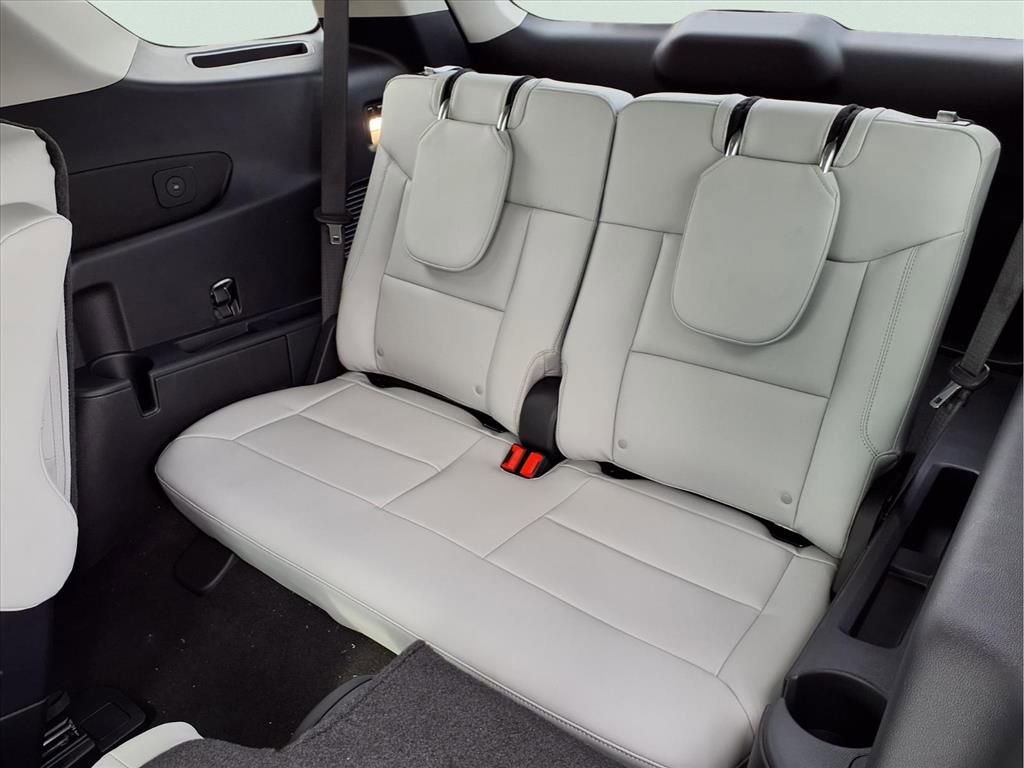 New 2026 Ford Explorer Platinum w/ LUX Leather Package image 22