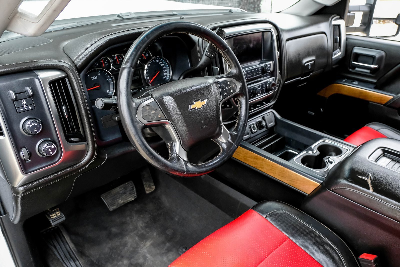 Used 2019 Chevrolet Silverado 3500 LTZ w/ Duramax Plus Package image 3