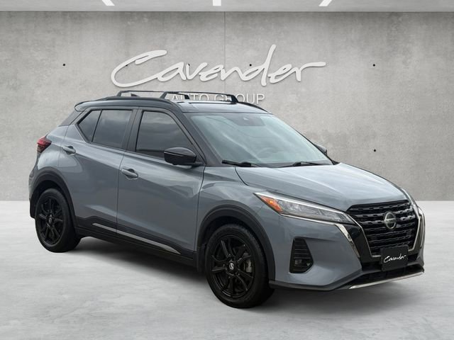 Used 2021 Nissan Kicks SR w/ Exterior Package image 2