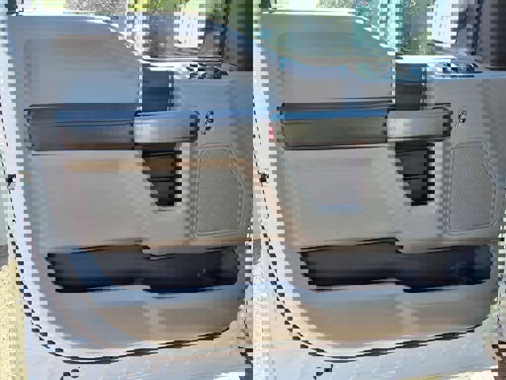 Used 2017 Ford F150 XLT w/ Equipment Group 301A Mid image 13