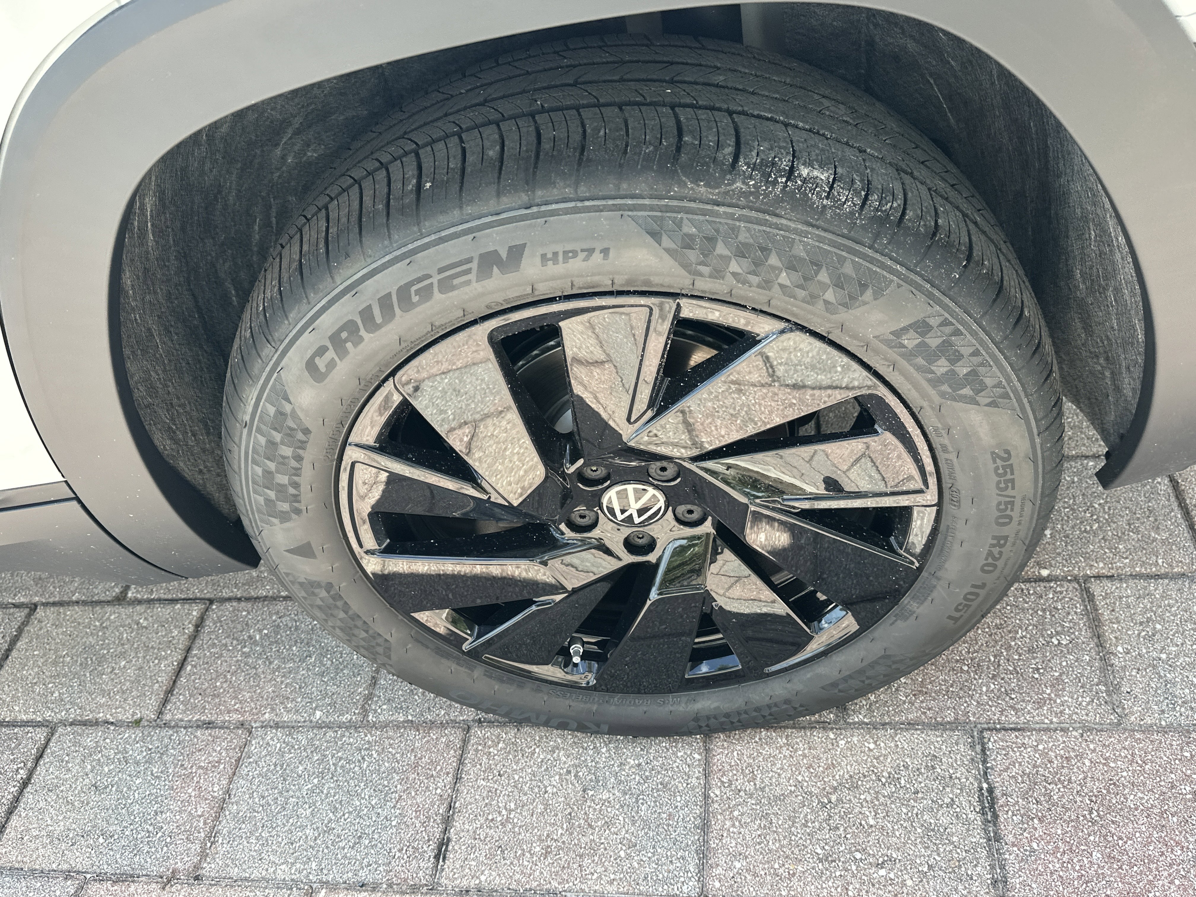 New 2026 Volkswagen Atlas SE image 9