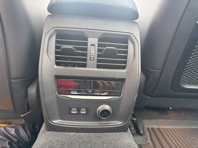Used 2019 BMW 330i xDrive Sedan w/ Premium Package AWD/4WD image 9