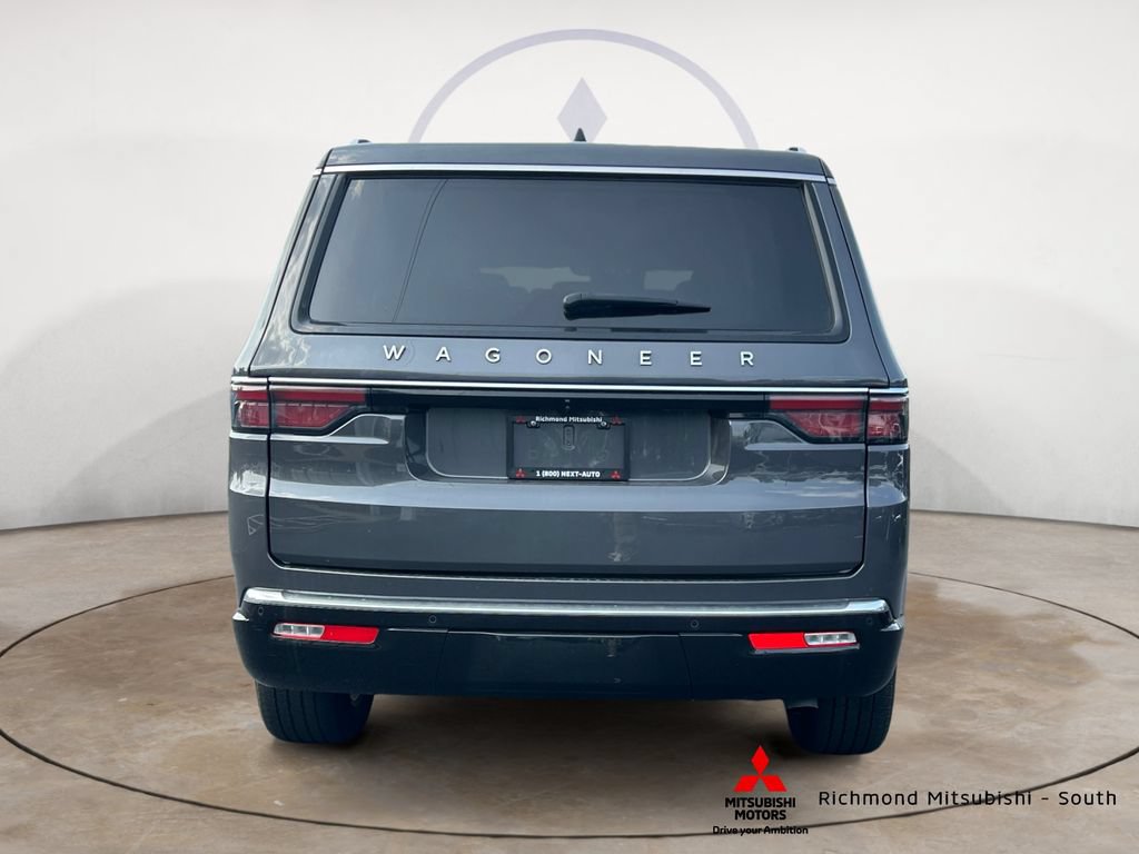 Used 2025 Jeep Wagoneer Series II AWD/4WD image 4