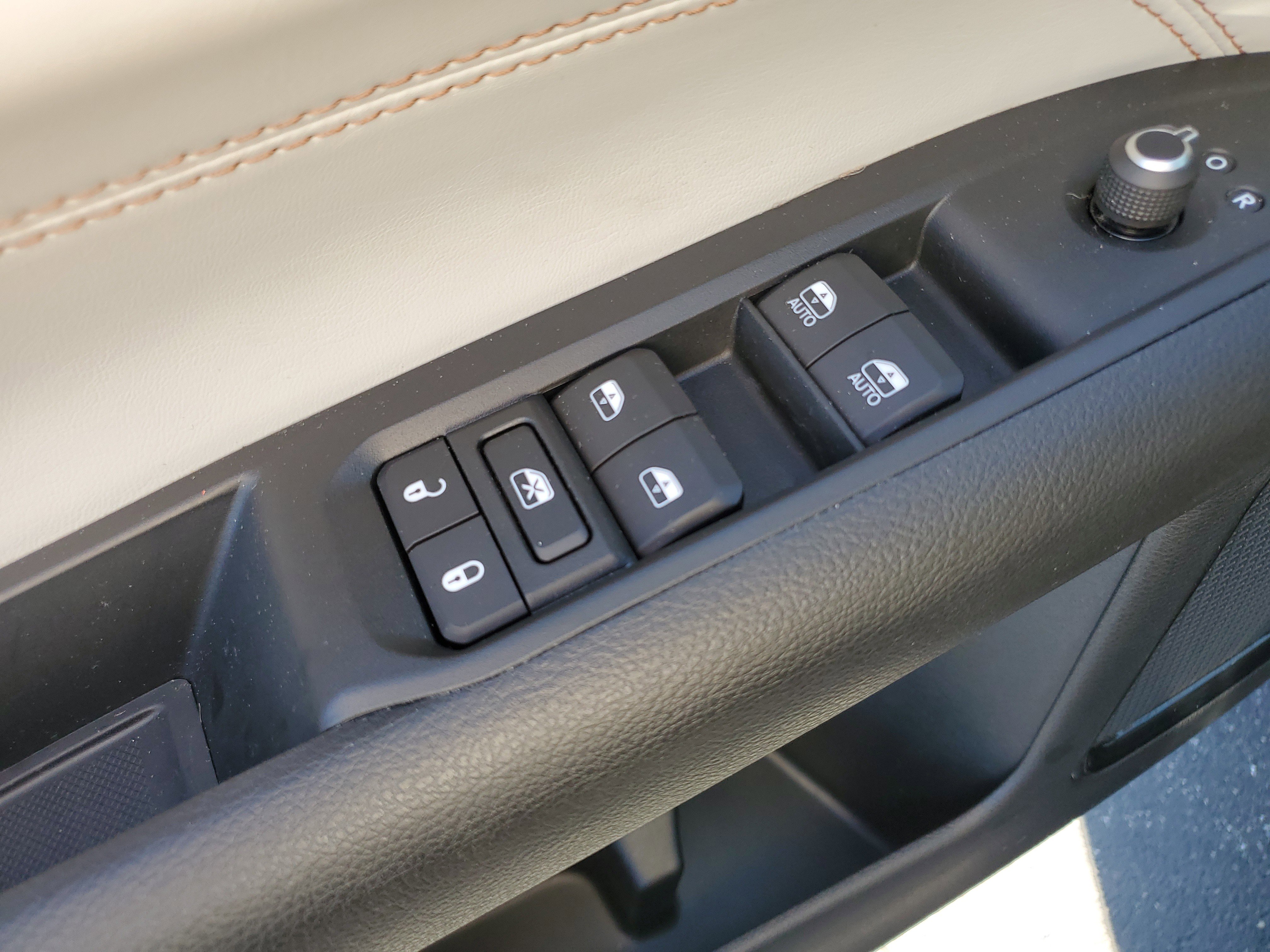 Used 2022 Jeep Compass Limited w/ Elite Group AWD/4WD image 17