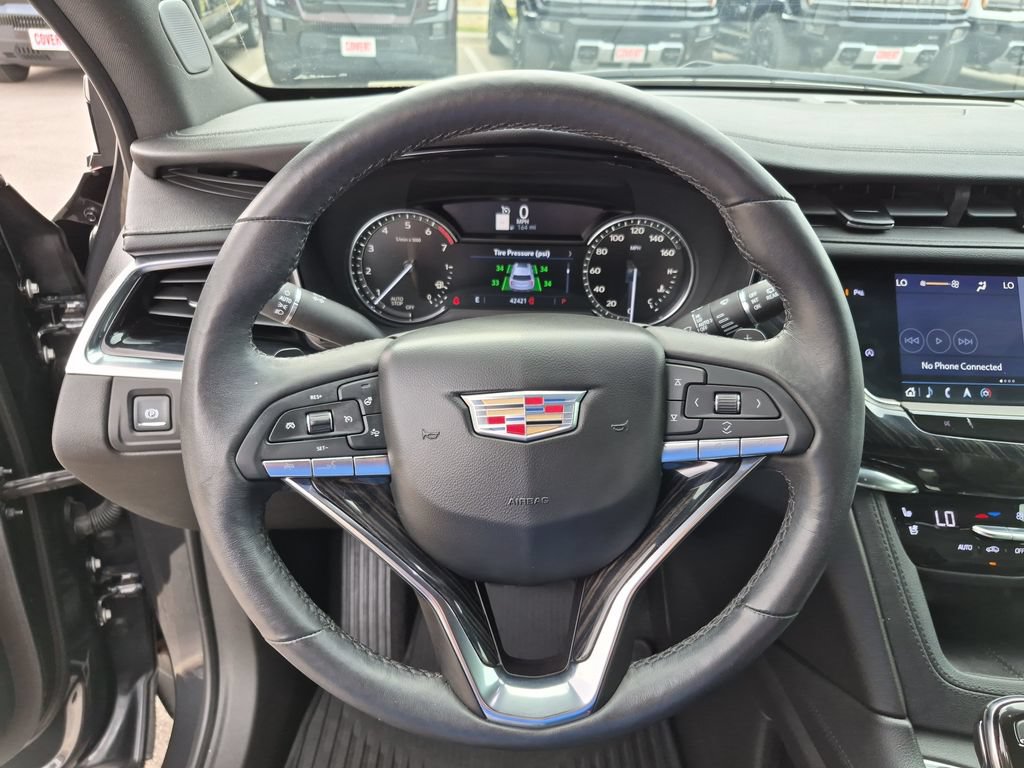 Used 2020 Cadillac XT6 Premium Luxury FWD image 24