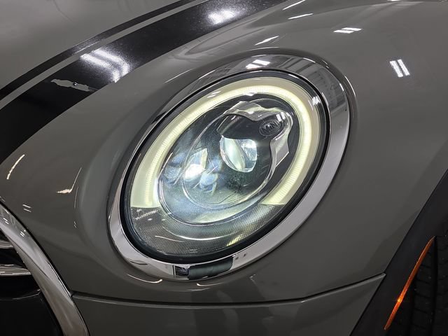 Used 2019 MINI Cooper Clubman ALL4 w/ Premium Package AWD/4WD image 28