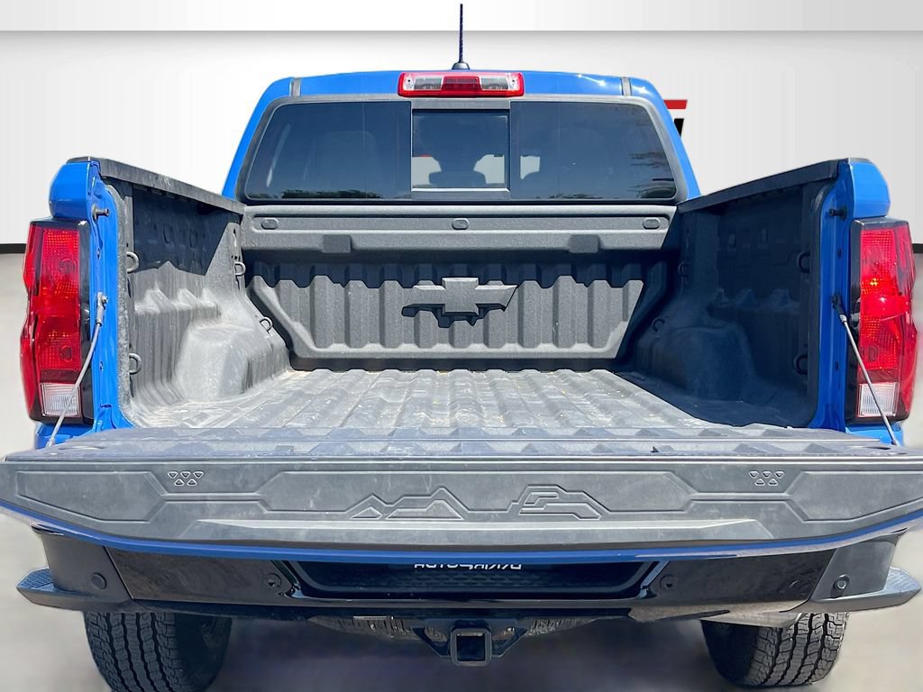 Used 2025 Chevrolet Colorado Trail Boss AWD/4WD image 25