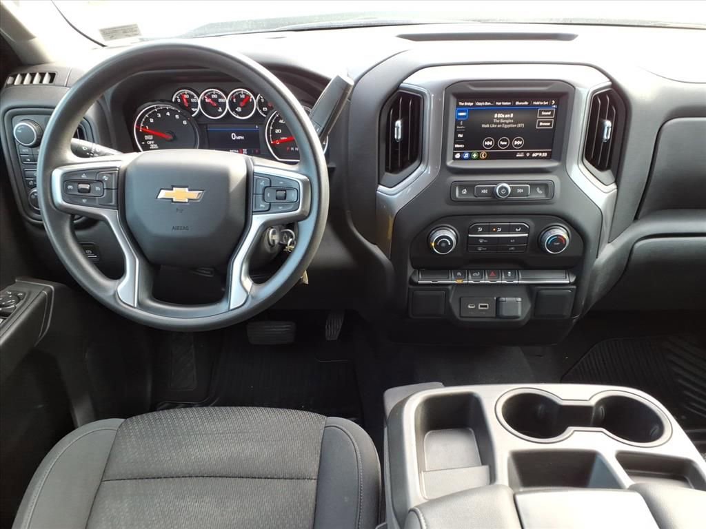 Used 2022 Chevrolet Silverado 1500 Custom w/ Safety Confidence Package image 8