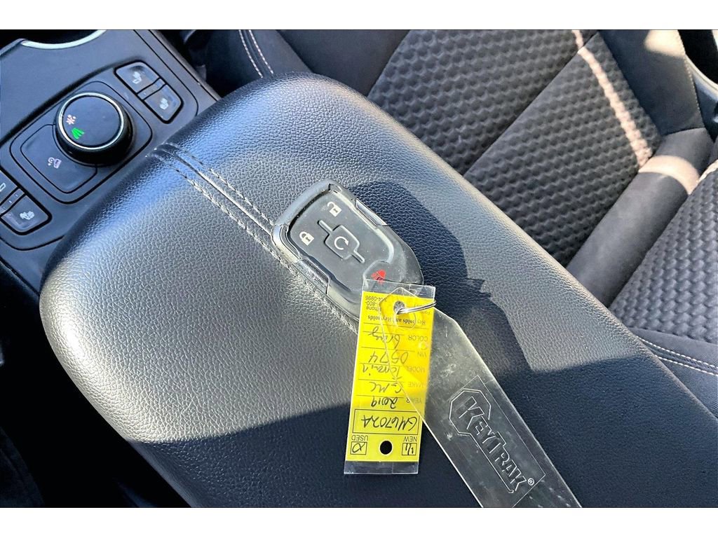 Used 2019 GMC Terrain SLE w/ Driver Convenience Package image 13