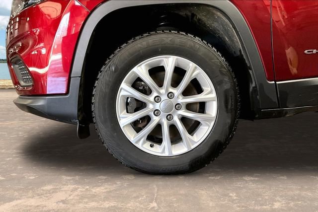 Used 2021 Jeep Cherokee Latitude image 34