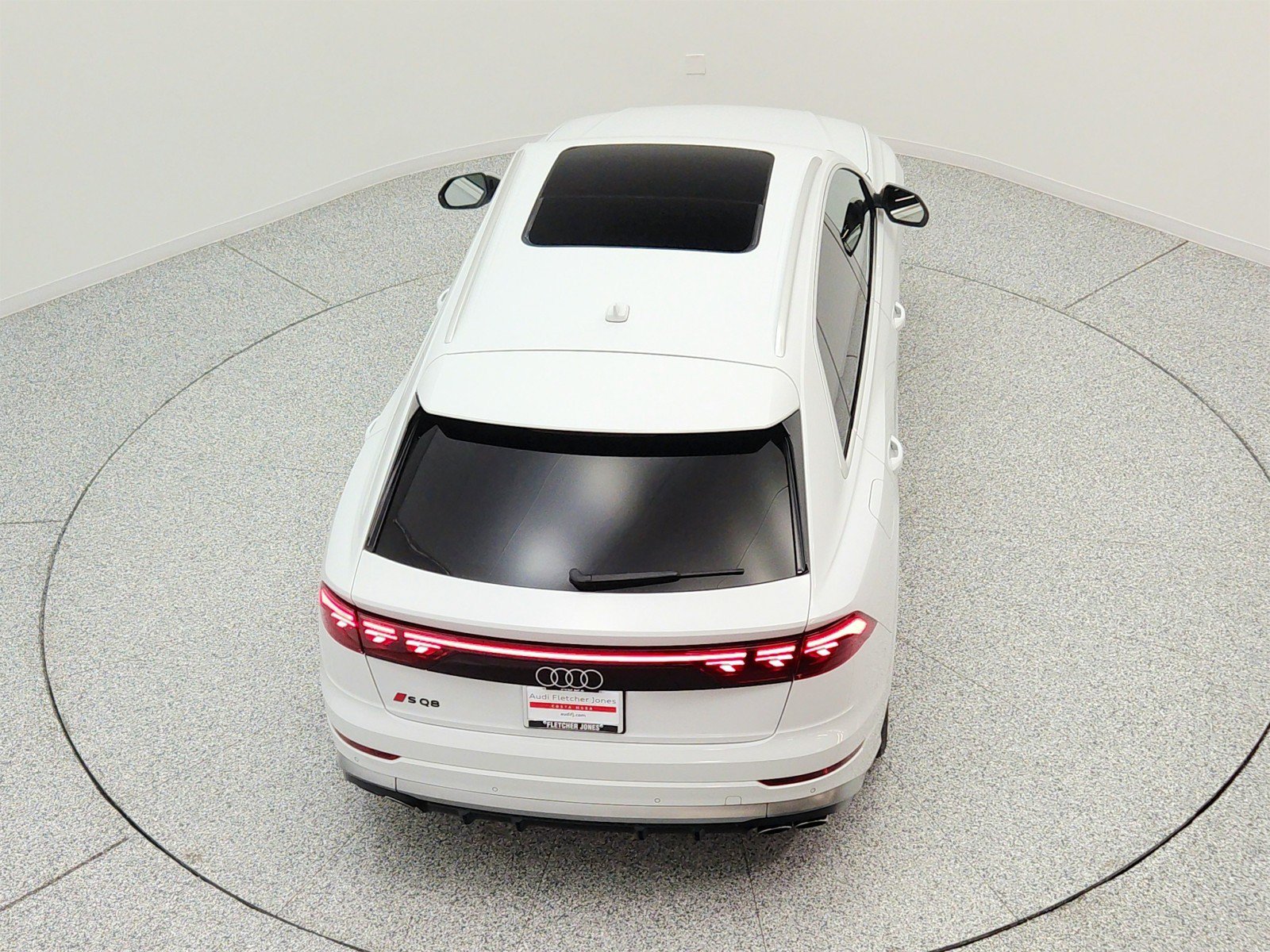 Used 2024 Audi SQ8 Prestige AWD/4WD image 27