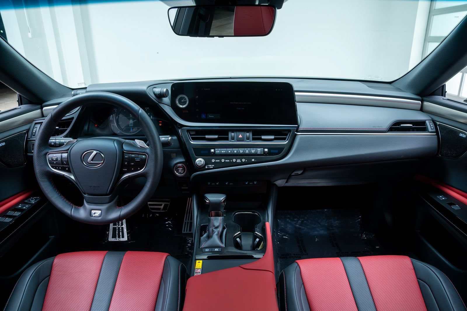 Used 2025 Lexus ES 300h FWD image 8