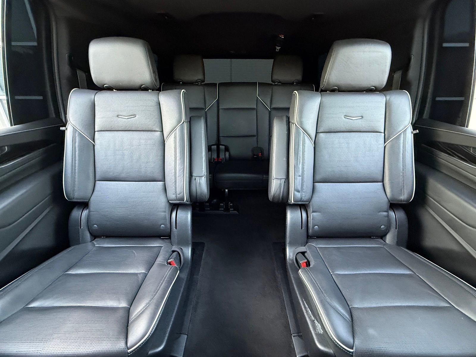 Used 2023 Cadillac Escalade ESV Sport image 45