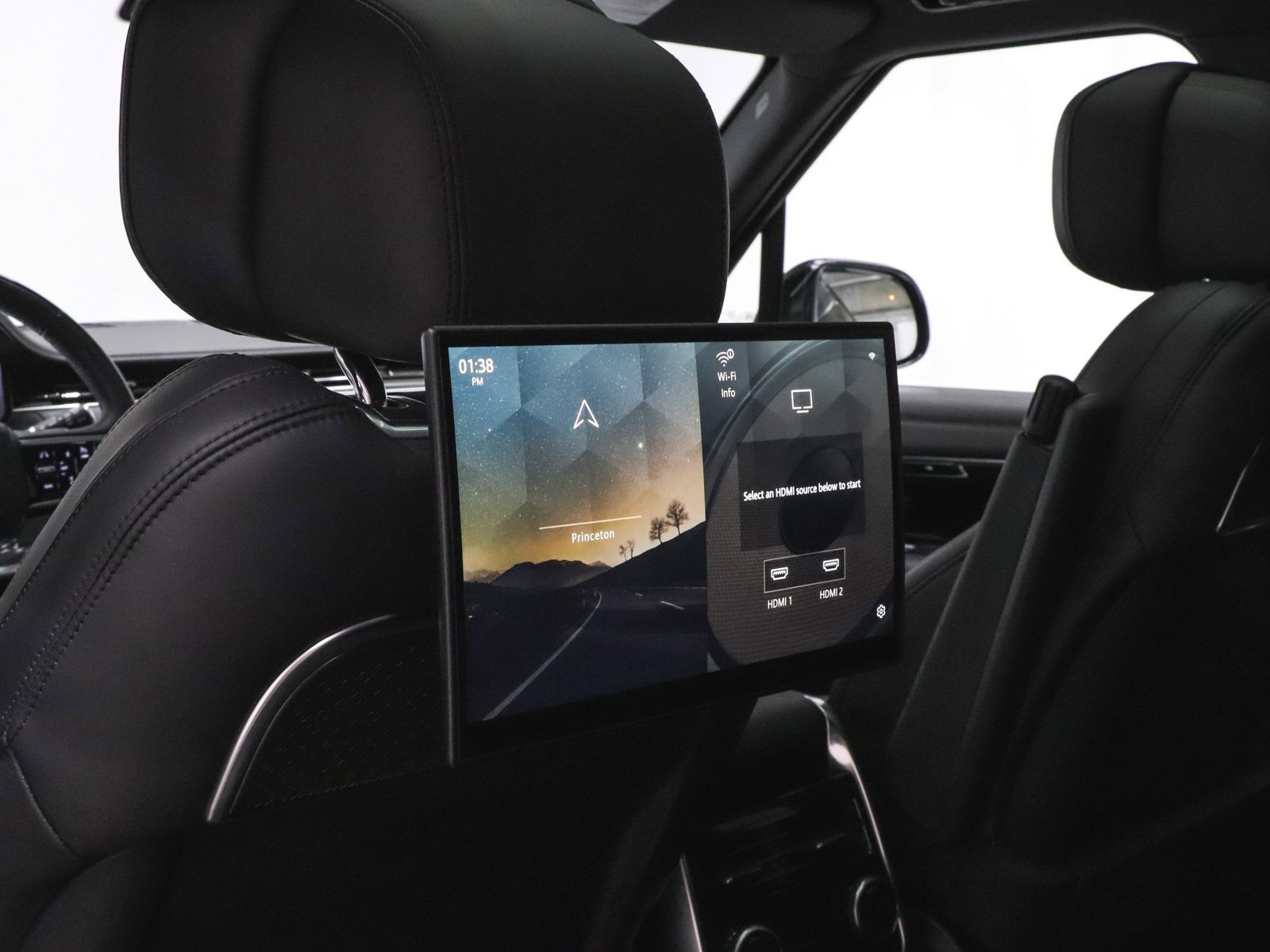 Used 2024 Land Rover Range Rover Autobiography image 25