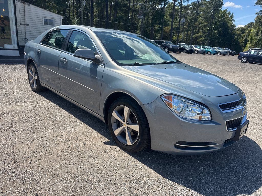 Used 2009 Chevrolet Malibu LT w/ Premium Audio Package FWD image 5