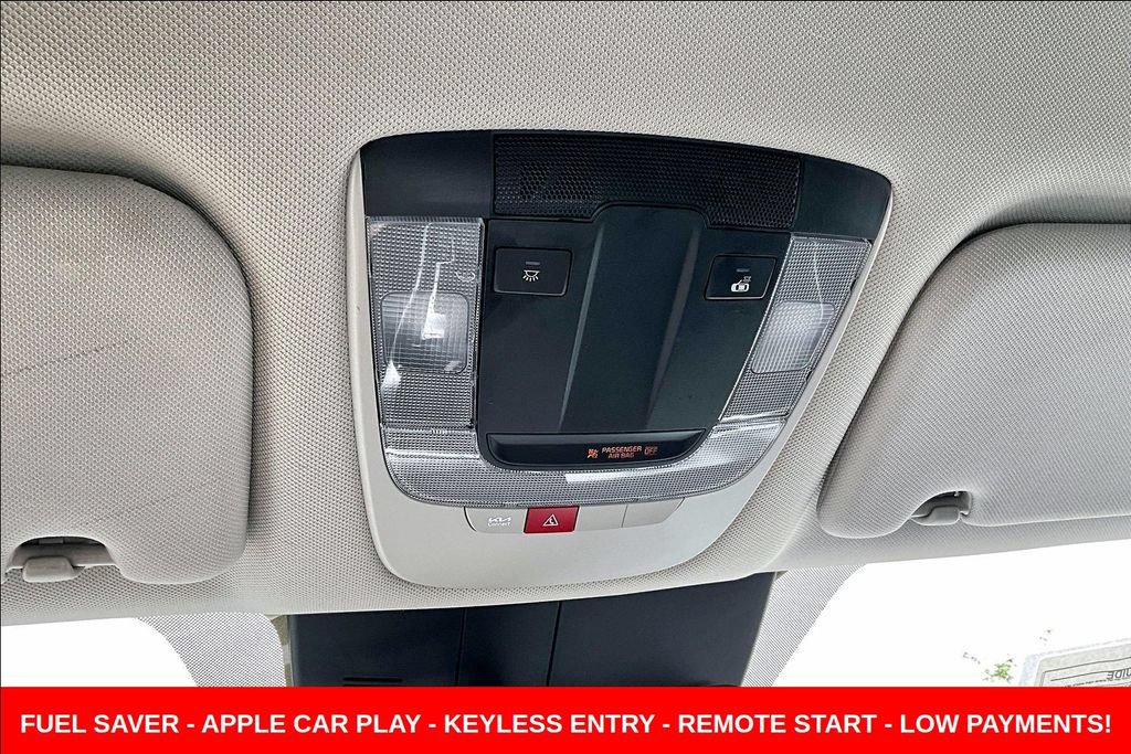 Used 2024 Kia Sorento LX FWD image 19