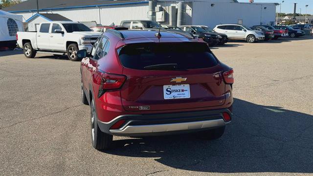 Certified 2024 Chevrolet Trax LT w/ Driver Confidence Package FWD image 7