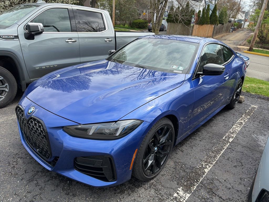 Used 2025 BMW 430i xDrive Coupe w/ M Sport Package AWD/4WD image 4