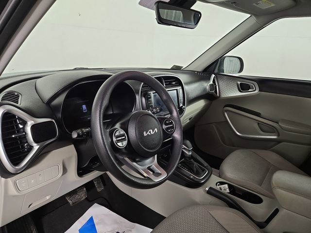 Certified 2023 Kia Soul LX w/ LX Technology Package image 17