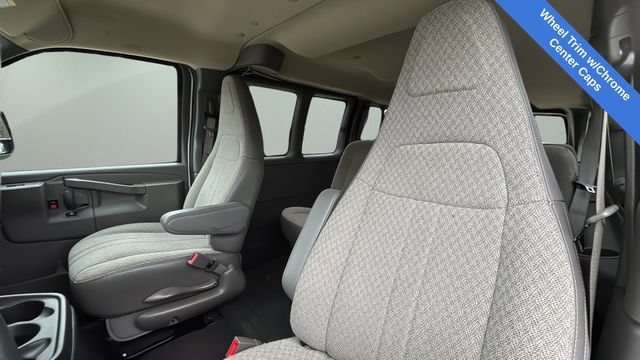Used 2024 Chevrolet Express 3500 LT w/ LT Preferred Equipment Group RWD image 17