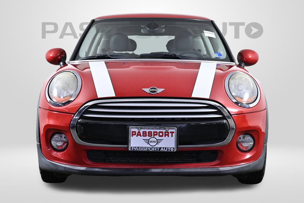 Used 2015 MINI Cooper 2-Door Hardtop FWD video 2